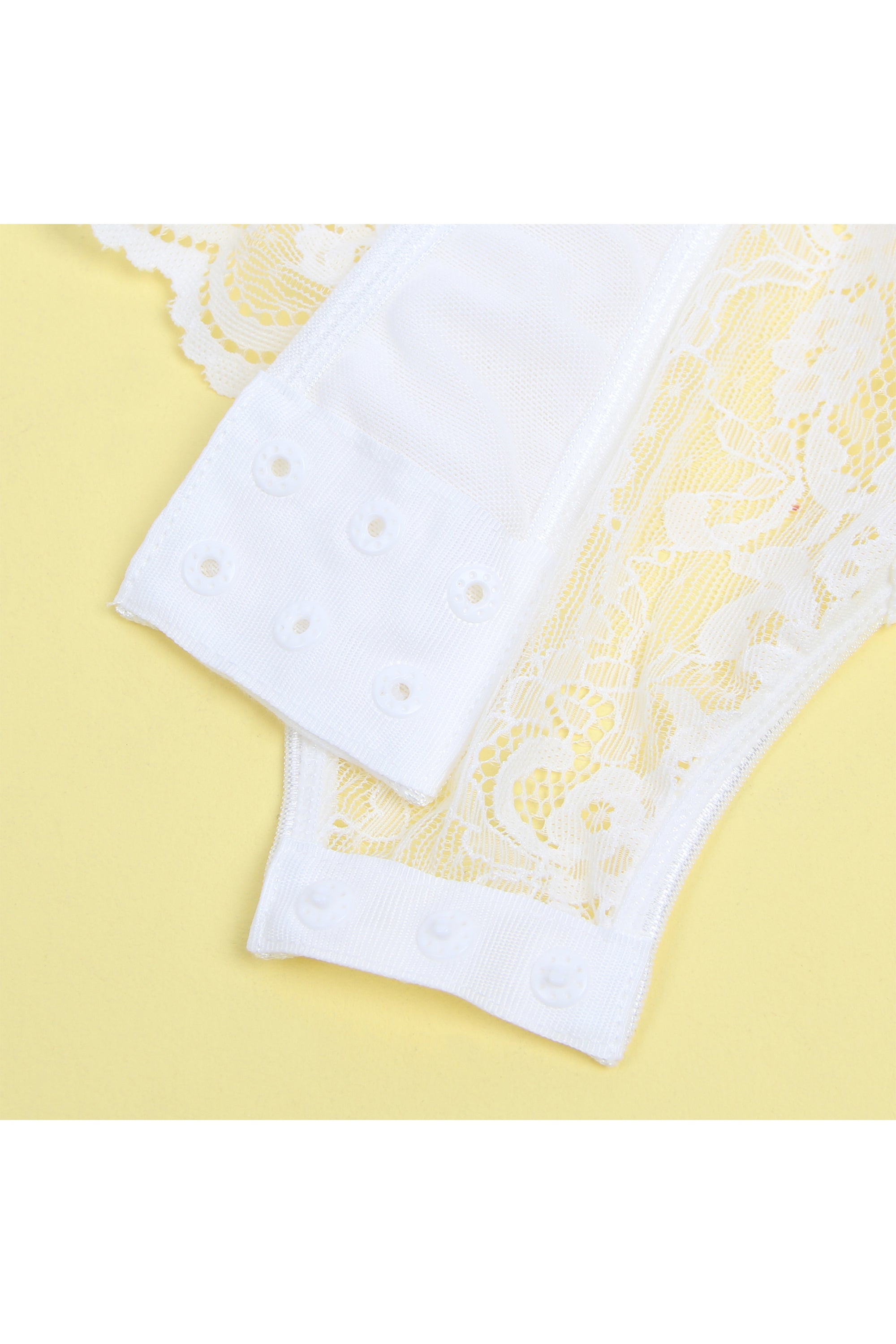 تيدي لانجري نسائي على قد الجسم مصنوع من الدانتيل الفاخر
خيارات الألوان: أسود، وردي، أبيض، أحمر